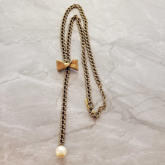 🎀 Stella and Dot The Lady Bo-Lo Pearl Bow Antique Vintage Drop Necklace 🎀 - Picture 1 of 12